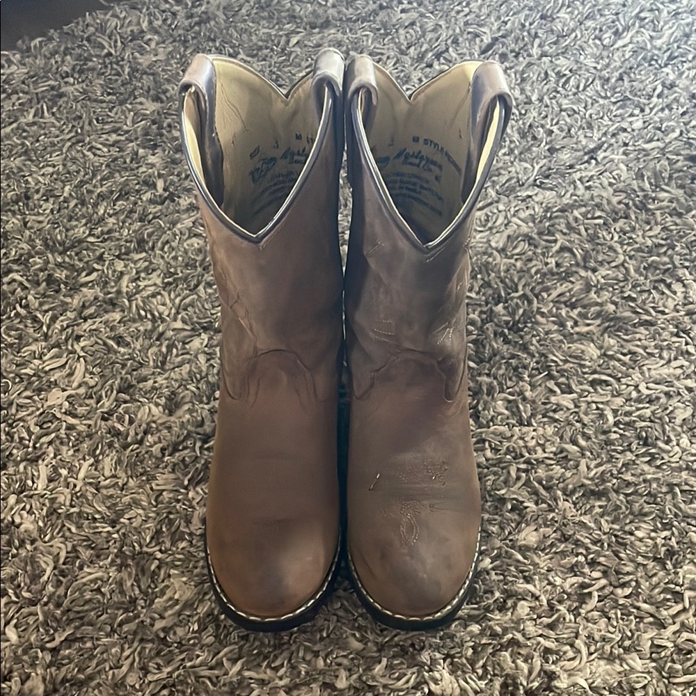 Girl’s Cowboy Boots 3
